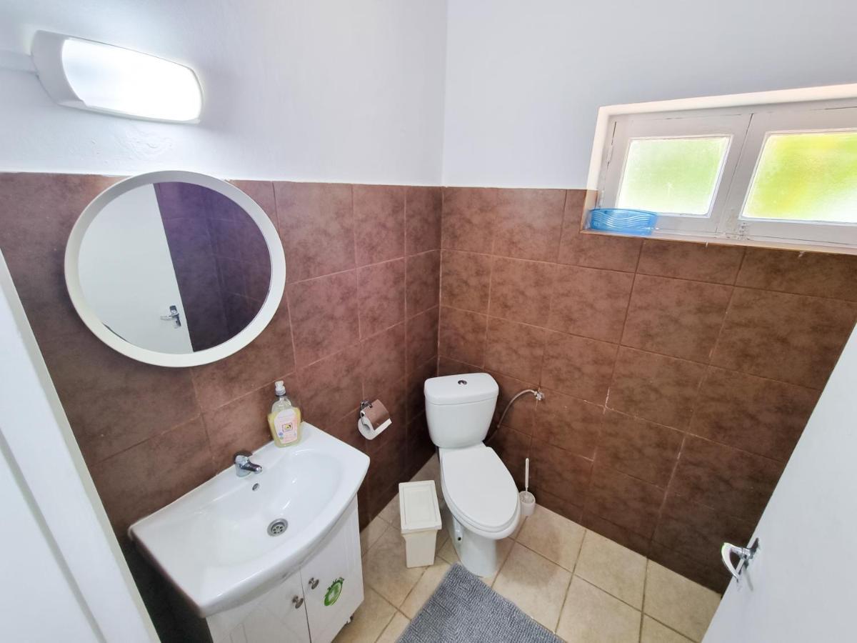 Aladdin'S Hostel لارنكا المظهر الخارجي الصورة